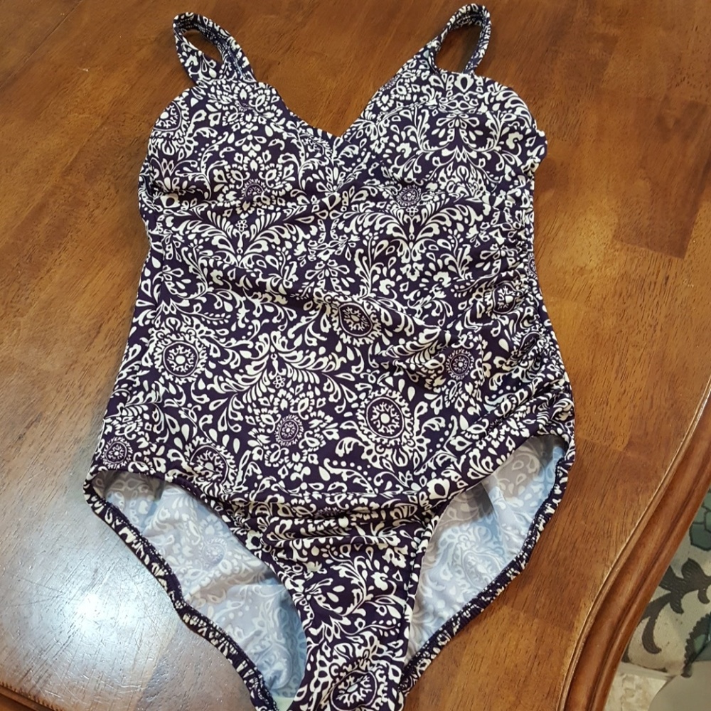 Miraclesuit Swimsuit Size 14
